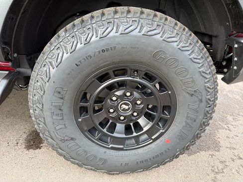 New 2026 Ford Bronco Outer Banks w/ Sasquatch Package AWD/4WD image 41