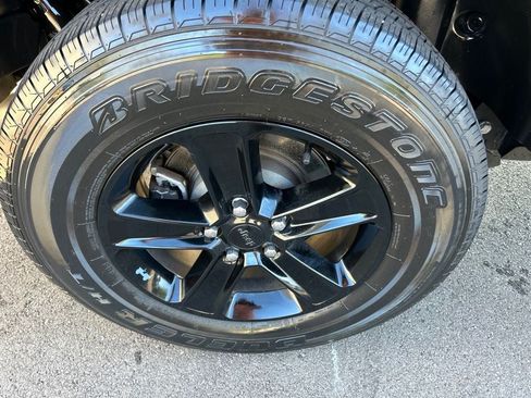 Used 2023 Jeep Wrangler Unlimited Sport AWD/4WD image 31