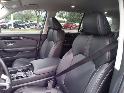 Used 2024 Honda Pilot EX-L image 10
