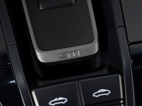 Certified 2024 Porsche 911 AWD/4WD image 37