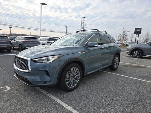 Certified 2025 INFINITI QX50 Luxe w/ Cargo Package image 3