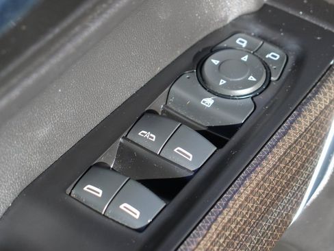 Used 2020 Chevrolet Silverado 1500 LT w/ All-Star Edition image 15