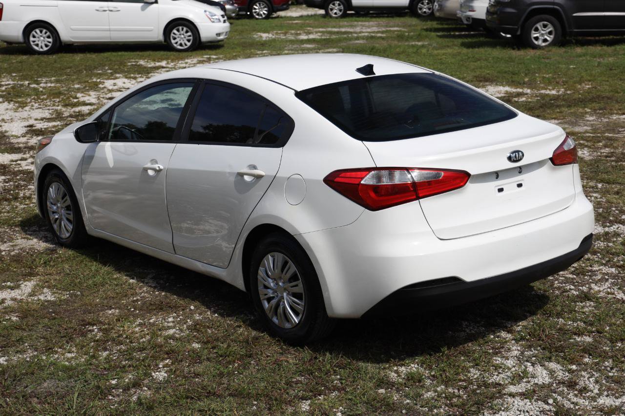 Used 2016 Kia Forte LX FWD image 5