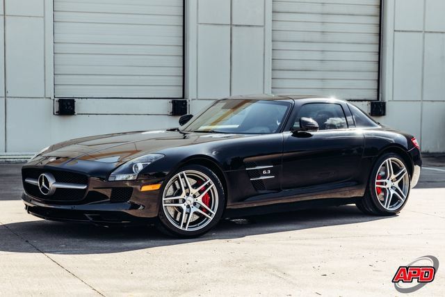 Used 2012 Mercedes-Benz SLS AMG Coupe image 4