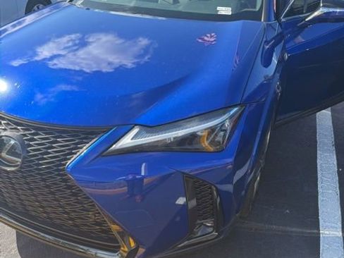 Used 2023 Lexus UX 250h F Sport FWD image 3