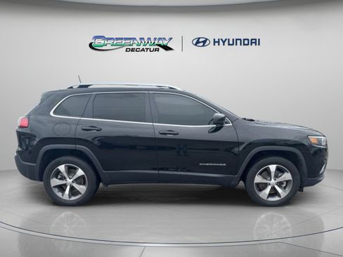 Used 2021 Jeep Cherokee Limited w/ Elite Package AWD/4WD image 9