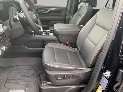 Used 2026 GMC Yukon XL Elevation w/ Elevation Premium Package AWD/4WD image 26