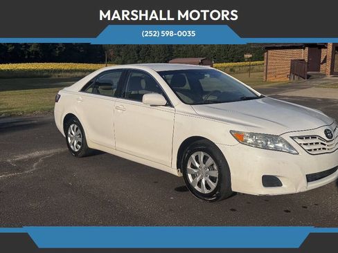 Used 2011 Toyota Camry LE w/ Fleet Convenience Pkg FWD image 1