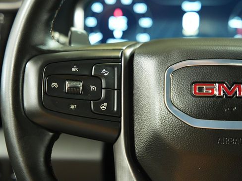 Used 2025 GMC Sierra 1500 AT4 w/ AT4 Premium Package AWD/4WD image 34