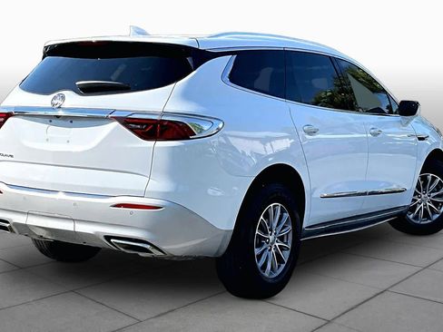 Used 2023 Buick Enclave Essence FWD image 13