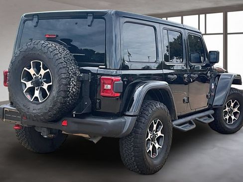 Used 2019 Jeep Wrangler Unlimited Rubicon AWD/4WD image 2