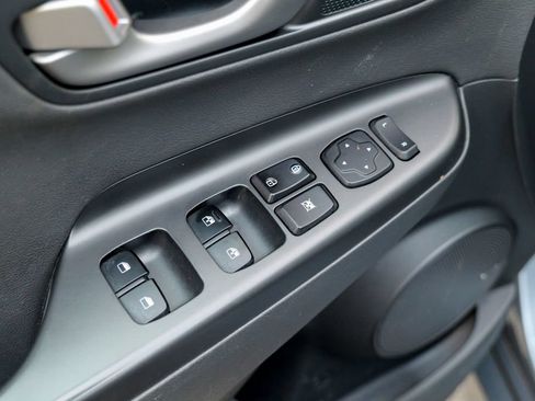 Used 2019 Hyundai Kona Limited AWD/4WD image 18