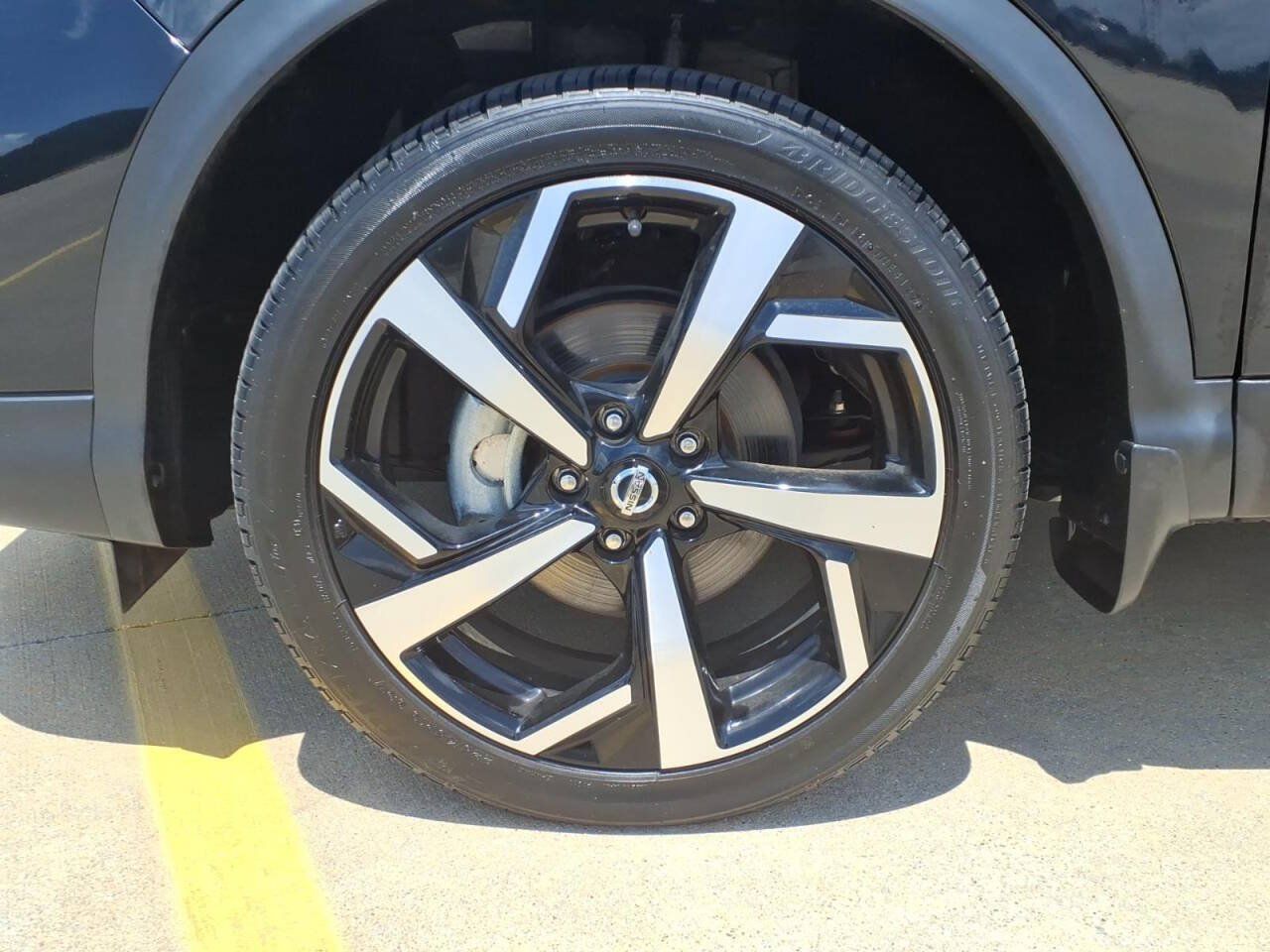 Used 2022 Nissan Rogue Sport SL AWD/4WD image 4