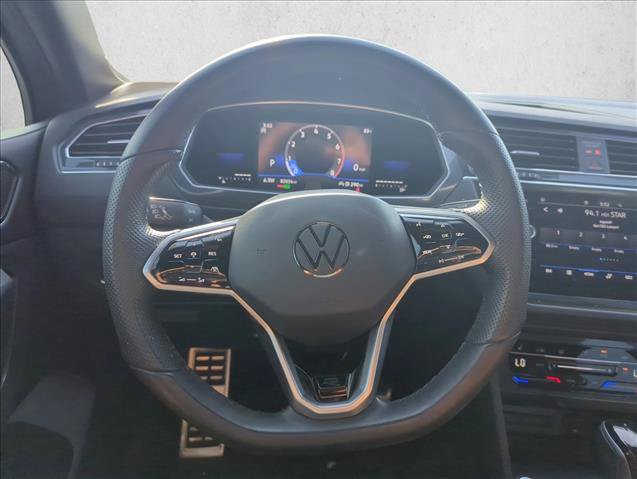 Used 2022 Volkswagen Tiguan SE R-Line FWD image 19