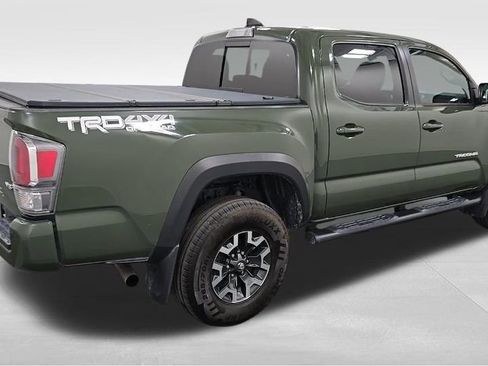 Used 2021 Toyota Tacoma TRD Off-Road w/ TRD Premium Off Road Package AWD/4WD image 7