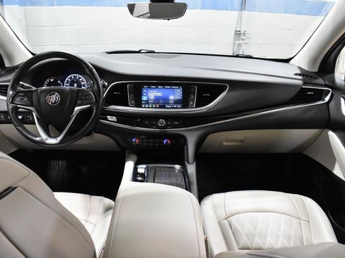 Used 2022 Buick Enclave Avenir image 7