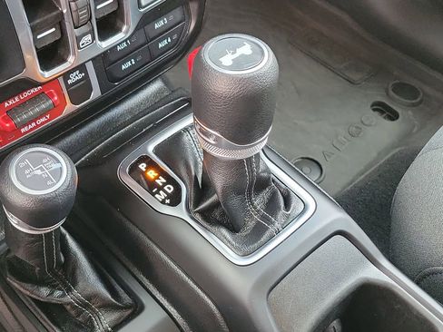 Used 2025 Jeep Wrangler Unlimited Sport S 4xe AWD/4WD image 26