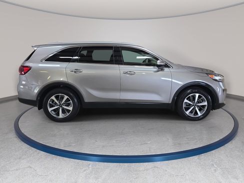 Used 2019 Kia Sorento EX FWD image 5