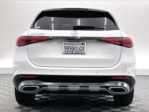 Certified 2025 Mercedes-Benz GLC 300 image 3