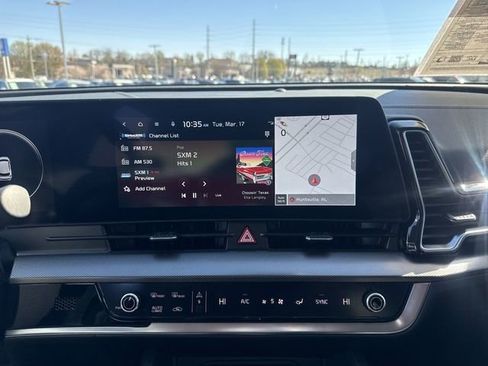 Used 2024 Kia Sportage SX image 17