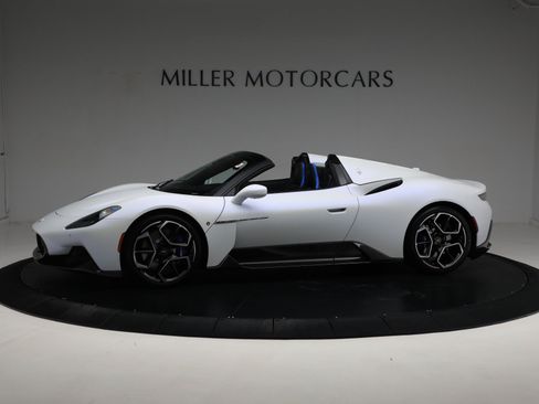 Used 2023 Maserati MC20 Spyder RWD image 3
