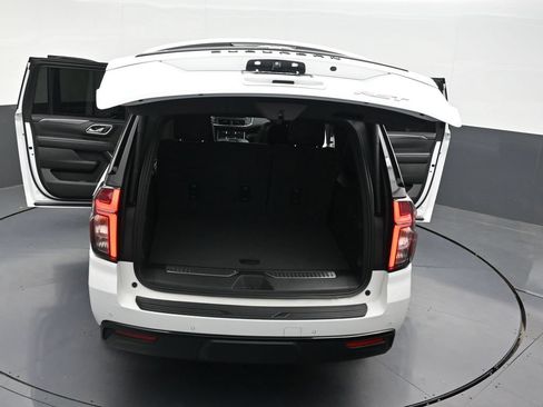 Used 2024 Chevrolet Suburban RST w/ Luxury Package RWD image 36
