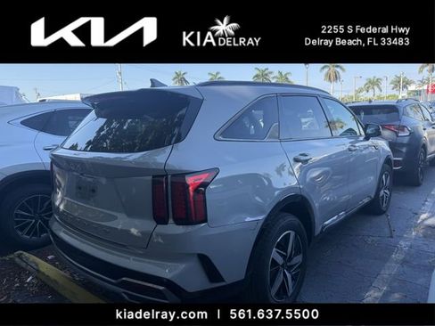 Used 2022 Kia Sorento EX image 7