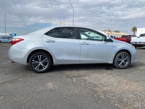 Used 2016 Toyota Corolla LE FWD image 5