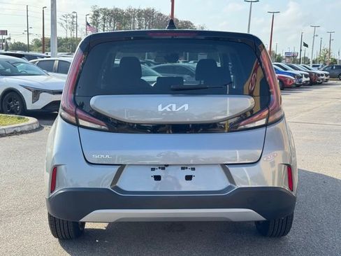 Certified 2023 Kia Soul LX w/ LX Technology Package image 6