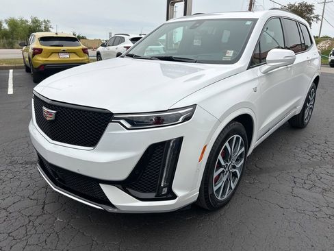 Used 2024 Cadillac XT6 Sport w/ Platinum Package image 1