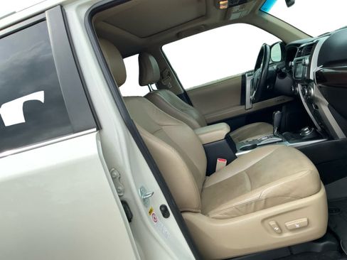 Used 2014 Toyota 4Runner Limited AWD/4WD image 15