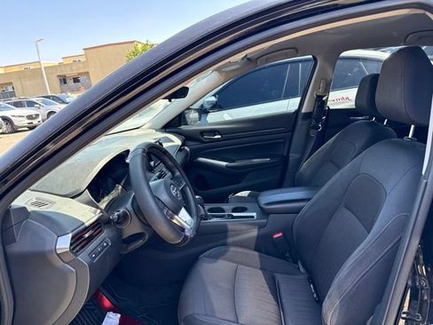 Used 2022 Nissan Altima 2.5 S FWD image 6