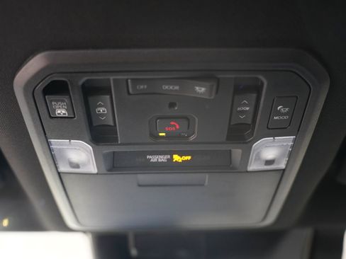 Used 2024 Toyota Tundra Platinum AWD/4WD image 26