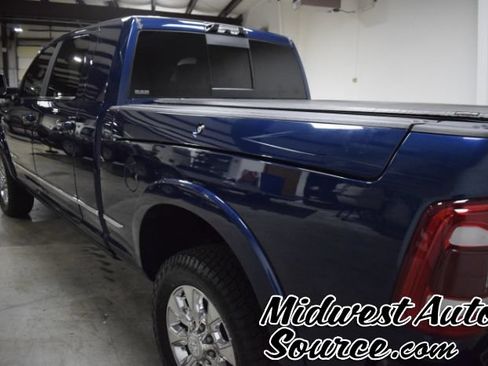Used 2022 RAM 3500 Limited AWD/4WD image 4