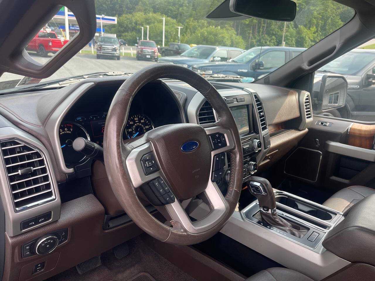Used 2016 Ford F150 King Ranch w/ Equipment Group 601A Luxury AWD/4WD image 21