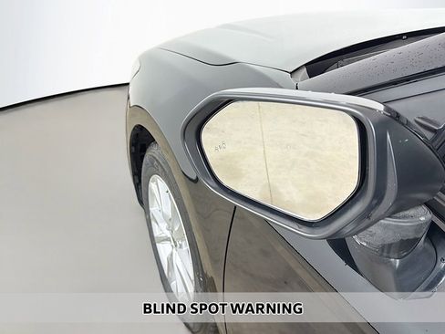 Used 2025 Toyota Camry LE image 4