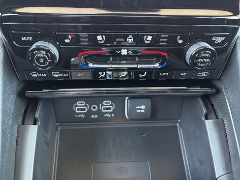 New 2025 Jeep Grand Cherokee L Limited w/ Luxury Tech Group II image 21