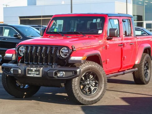 Used 2022 Jeep Gladiator Sport image 1