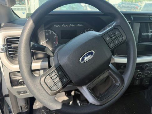 New 2026 Ford F450 XLT w/ XLT Value Package AWD/4WD image 13