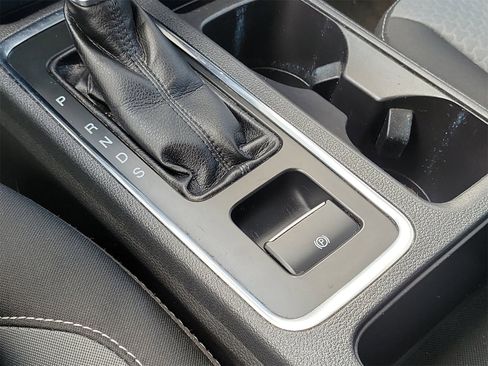 Used 2019 Ford Escape SE image 23