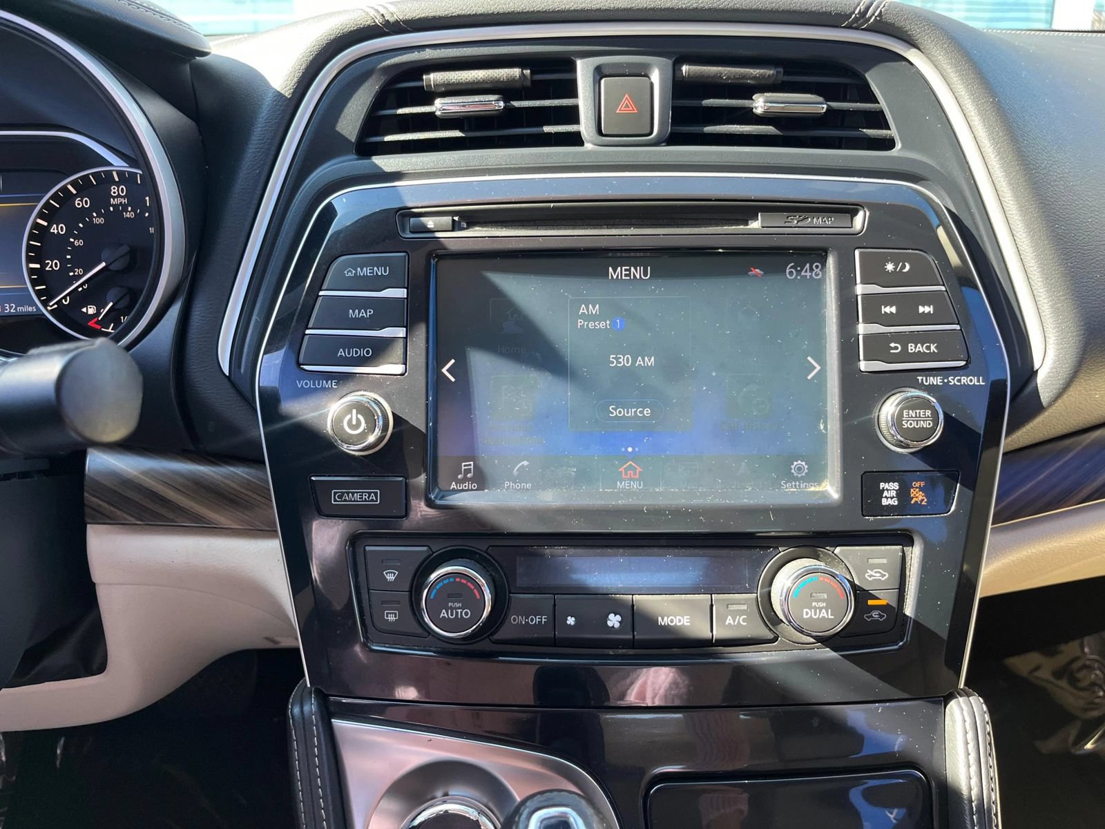 Used 2016 Nissan Maxima Platinum FWD image 15