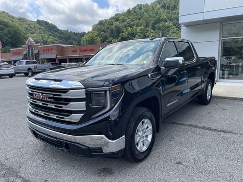 Used 2024 GMC Sierra 1500 SLE AWD/4WD image 7