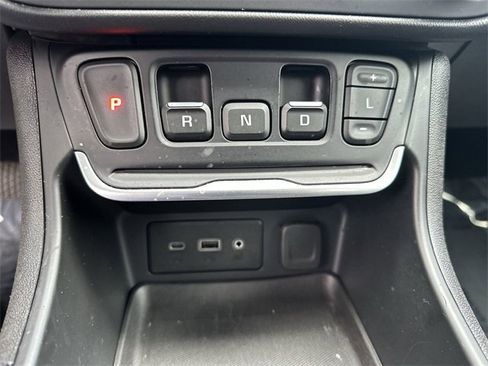 Used 2020 GMC Terrain SLE image 23