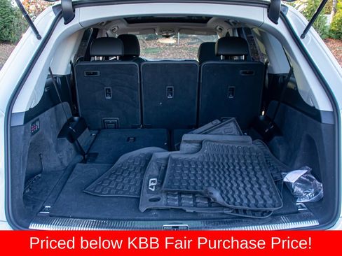 Used 2022 Audi Q7 3.0T Premium w/ Convenience Package image 18