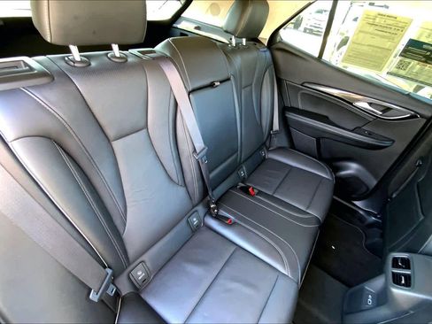 Used 2023 Buick Envision Essence image 18
