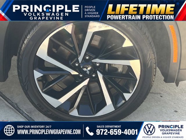 Used 2024 Mitsubishi Outlander SE FWD image 3