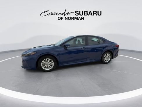 Used 2025 Toyota Camry LE FWD image 5
