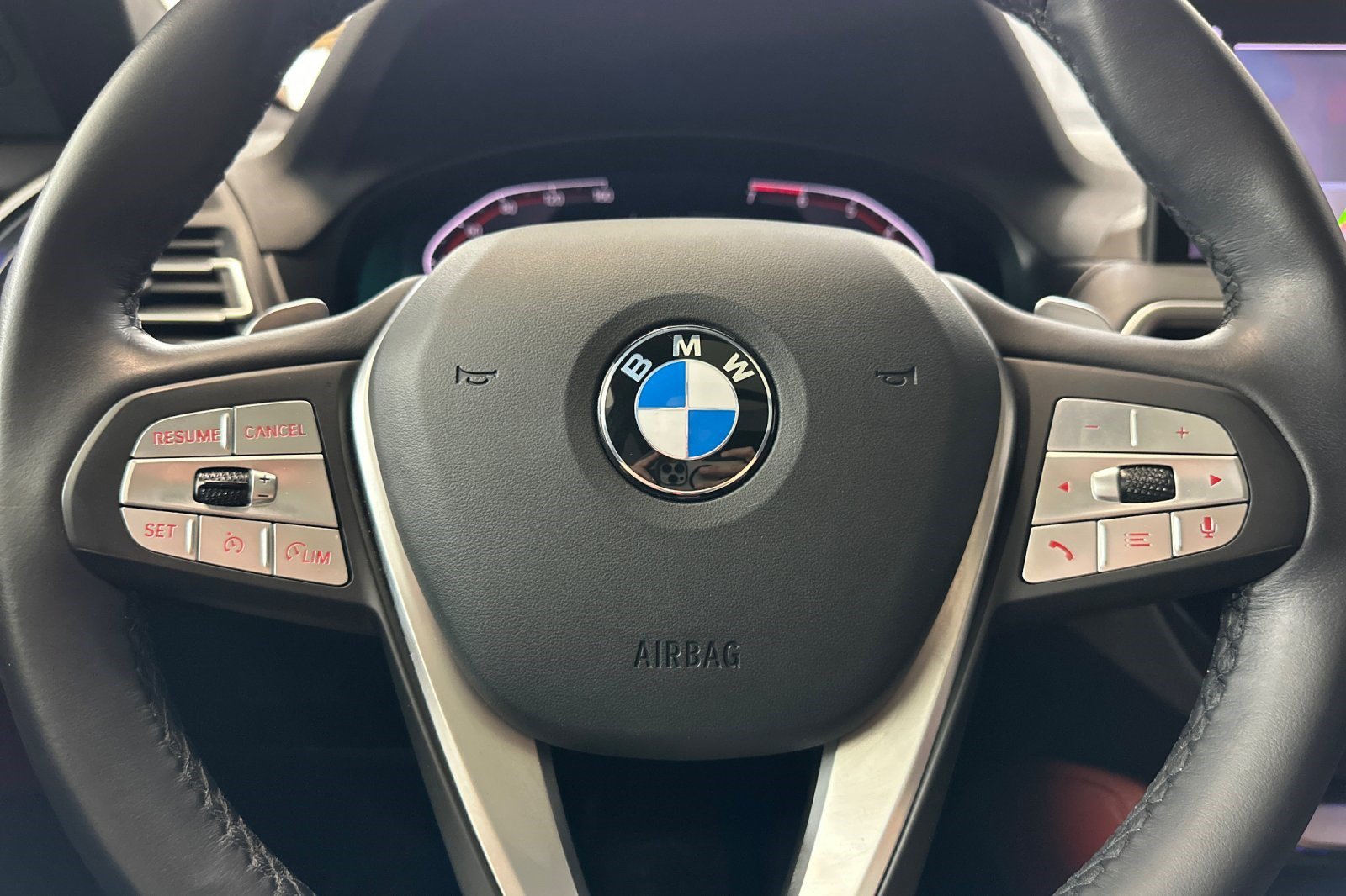 Used 2023 BMW X4 xDrive30i w/ Parking Assistance Package AWD/4WD image 10