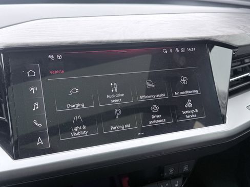 Used 2023 Audi Q4 e-tron Premium Plus w/ Premium Plus image 37