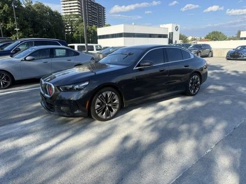 Used 2024 BMW 530i xDrive w/ Convenience Package AWD/4WD image 1